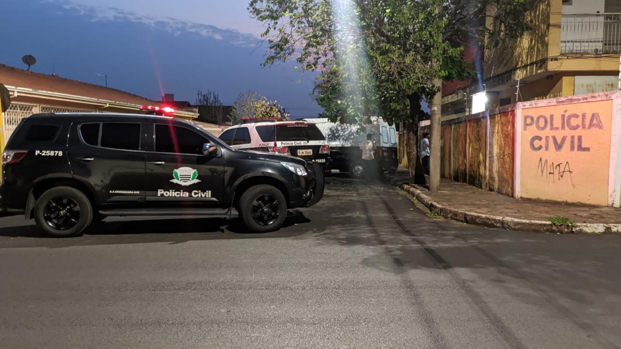 Foto 12 de 13 — DISE apreende mais de 2 toneladas de maconha em Araraquara e dois são presos